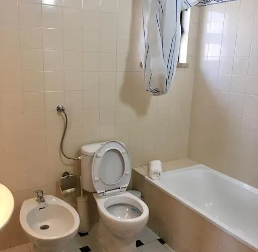 Apartament 1 350m Olhos De Agua, H Olhos de Agua (Albufeira)