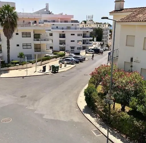 Apartament 1 350m Olhos De Agua, H *